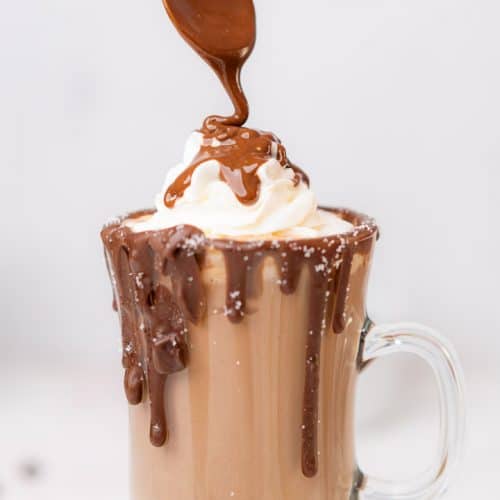 bourbon hot cocoa with chocolate drizzle
